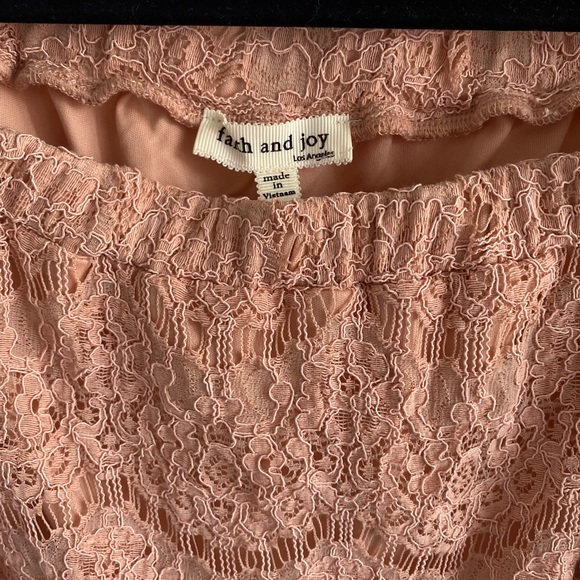 Lace Blouse - Picture 2 of 2